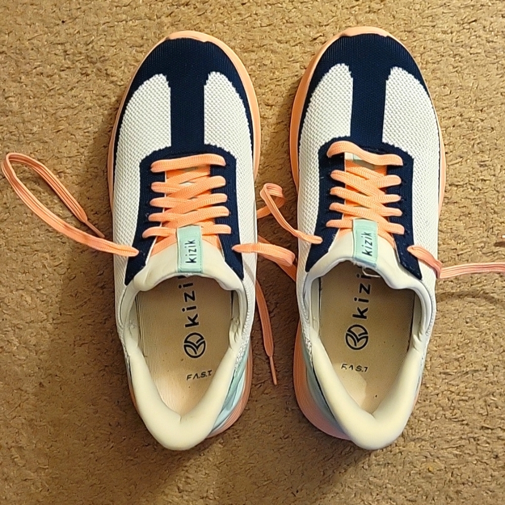Kizik Fast Sneakers Men's 8W or Women's 9.5W